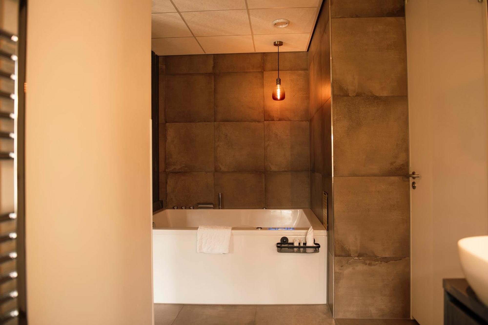 Hotel De Kastanjefabriek Eibergen エクステリア 写真